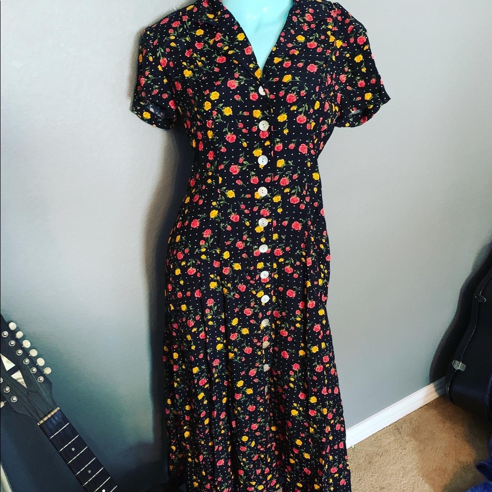 🔥LIKE NEW DEADSTOCK VINTAGE 1990’s Mint condition DJI Floral Dress